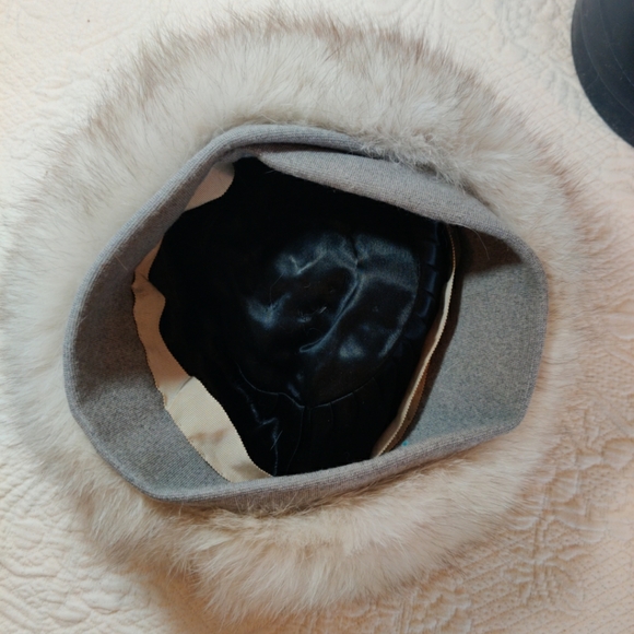 Vintage Handmade Faux Fur Winter Hat With Handmuff Warmer With Inside Zip Pocket - Picture 4 of 8